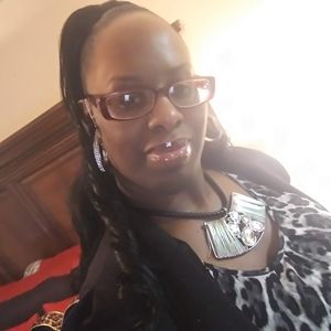 Meet your Posher, Lakisha